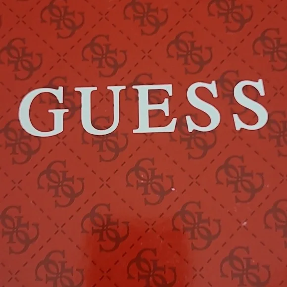 Heel - Picture 2 of 7